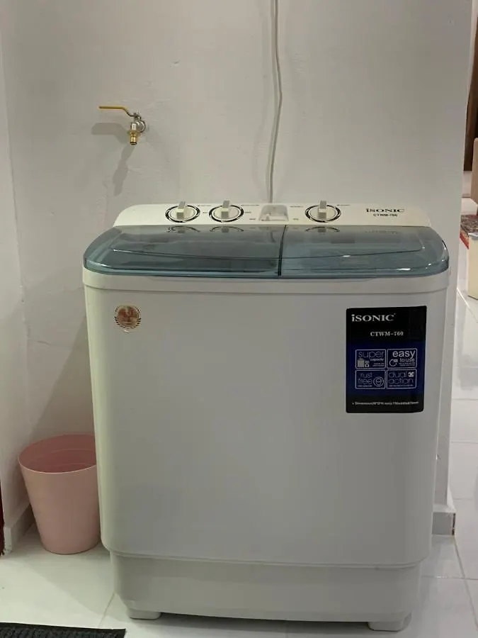 Rezeki Indah Hstay Self Check In Букит-Мертаджам